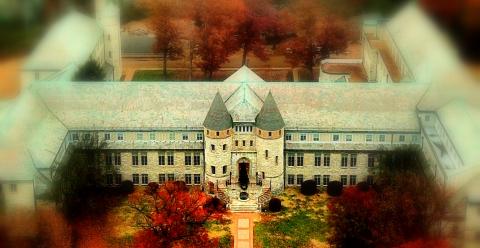 Villa Duchesne and Oak Hill School Building